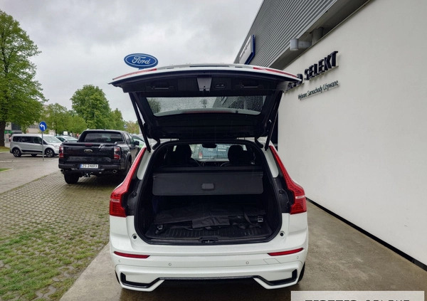 Volvo XC 60 cena 199900 przebieg: 112300, rok produkcji 2021 z Elbląg małe 742